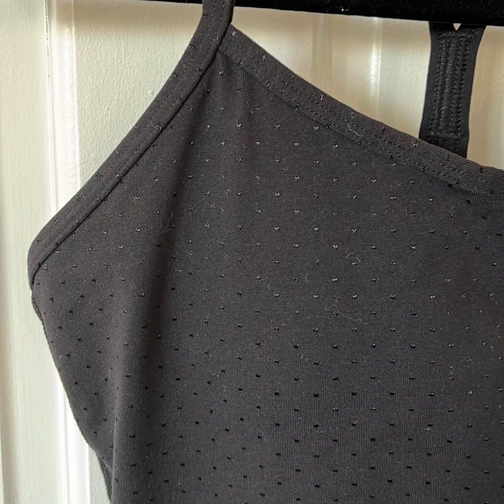 Lululemon power y tank size 6 black dots